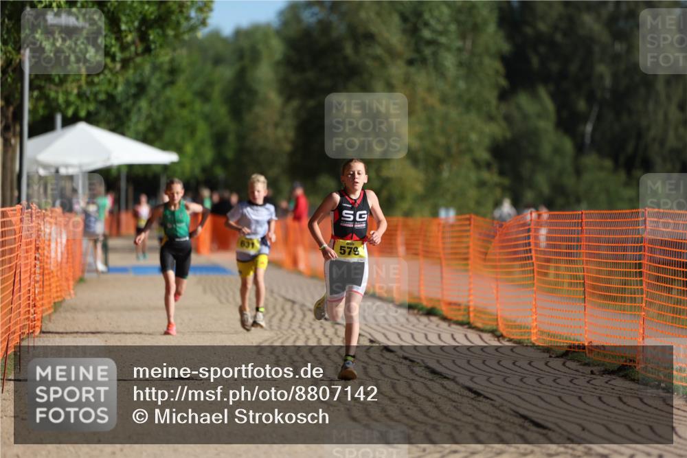 07.09.2025 - 19. Norderstedt Triathlon Michael Strokosch http://msf.ph/oto/8807142 07.09.2025 09:48:12 Laufen 579 meine-sportfotos.de
