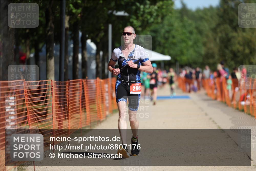 07.09.2025 - 19. Norderstedt Triathlon Michael Strokosch http://msf.ph/oto/8807176 07.09.2025 12:12:07 Laufen 296 meine-sportfotos.de