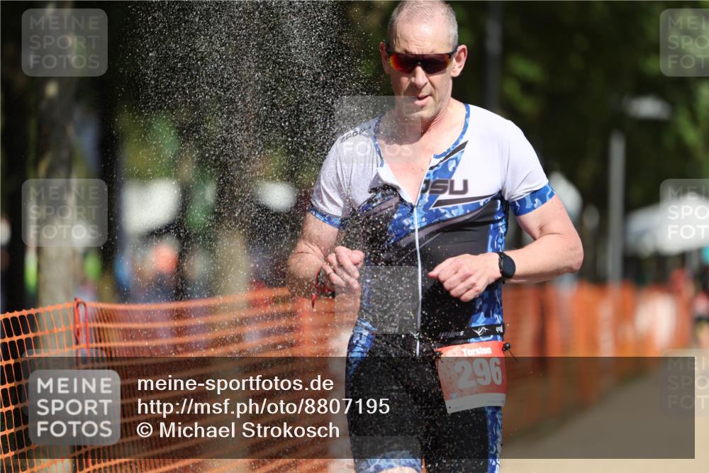 07.09.2025 - 19. Norderstedt Triathlon Michael Strokosch http://msf.ph/oto/8807195 07.09.2025 12:12:10 Laufen 296 meine-sportfotos.de