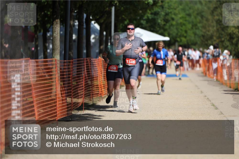 07.09.2025 - 19. Norderstedt Triathlon Michael Strokosch http://msf.ph/oto/8807263 07.09.2025 12:41:08 Laufen 156, 1346 meine-sportfotos.de