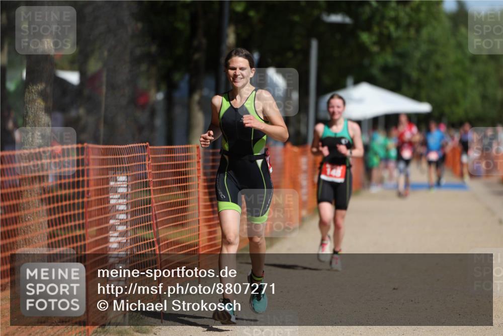 07.09.2025 - 19. Norderstedt Triathlon Michael Strokosch http://msf.ph/oto/8807271 07.09.2025 12:12:28 Laufen 148, 778 meine-sportfotos.de
