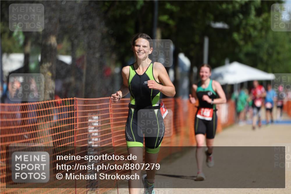 07.09.2025 - 19. Norderstedt Triathlon Michael Strokosch http://msf.ph/oto/8807279 07.09.2025 12:12:28 Laufen 148, 778 meine-sportfotos.de