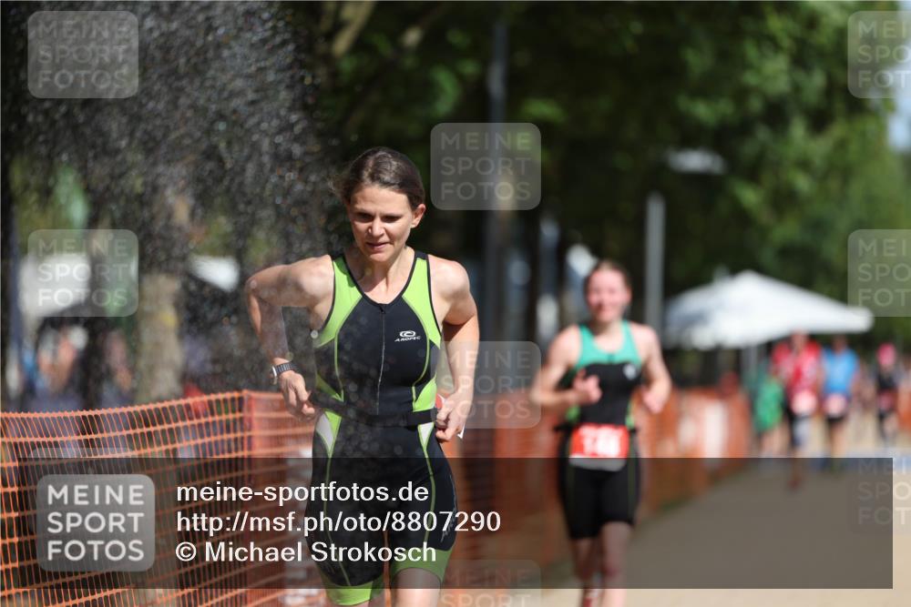07.09.2025 - 19. Norderstedt Triathlon Michael Strokosch http://msf.ph/oto/8807290 07.09.2025 12:12:29 Laufen 148, 778 meine-sportfotos.de
