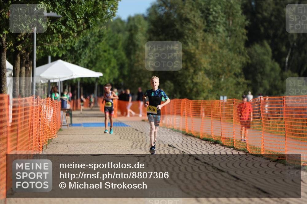 07.09.2025 - 19. Norderstedt Triathlon Michael Strokosch http://msf.ph/oto/8807306 07.09.2025 09:48:24 Laufen 580, 610, 631 meine-sportfotos.de