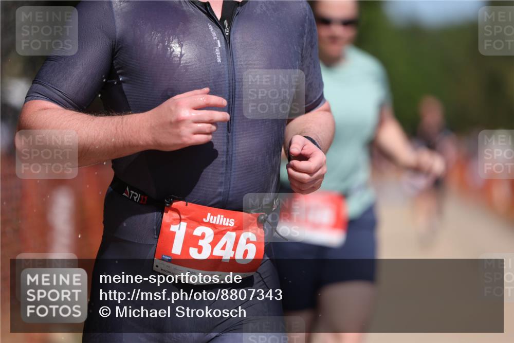 07.09.2025 - 19. Norderstedt Triathlon Michael Strokosch http://msf.ph/oto/8807343 07.09.2025 12:41:15 Laufen 156, 176, 213, 1296, 1346 meine-sportfotos.de