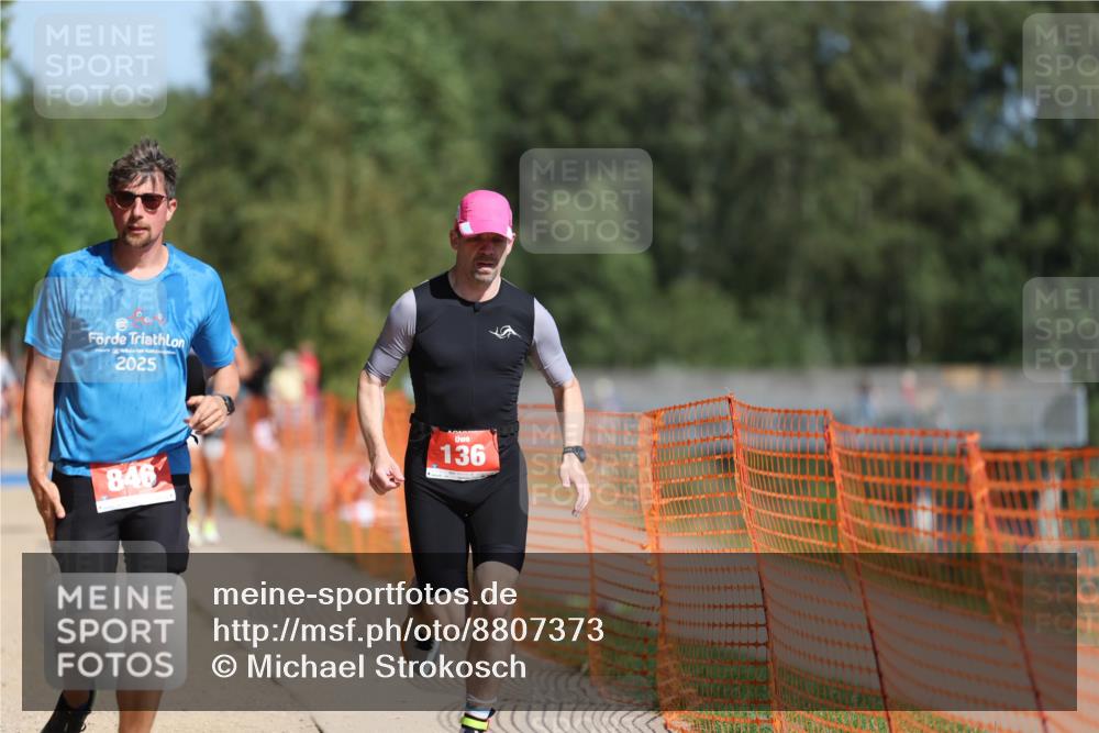 07.09.2025 - 19. Norderstedt Triathlon Michael Strokosch http://msf.ph/oto/8807373 07.09.2025 12:12:47 Laufen 136, 800, 846 meine-sportfotos.de