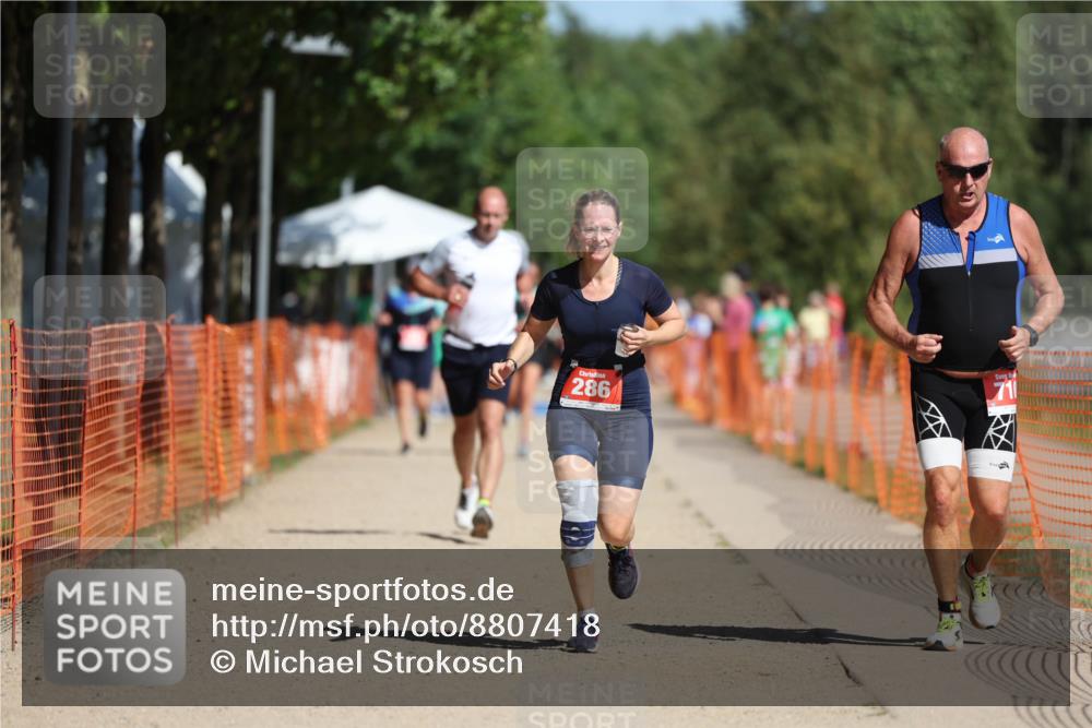 07.09.2025 - 19. Norderstedt Triathlon Michael Strokosch http://msf.ph/oto/8807418 07.09.2025 12:12:56 Laufen 286, 710, 861 meine-sportfotos.de