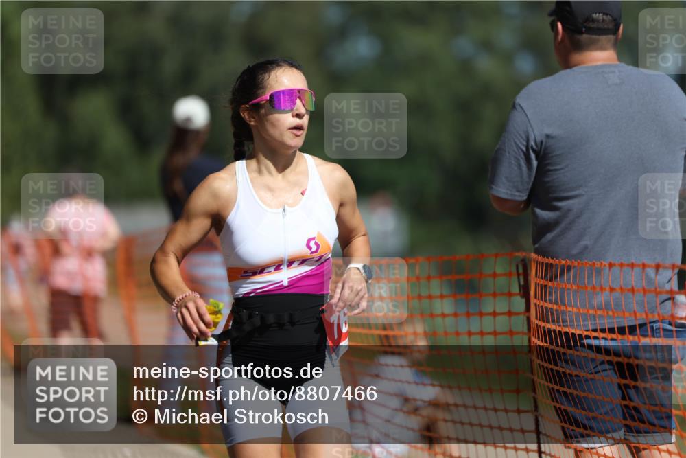 07.09.2025 - 19. Norderstedt Triathlon Michael Strokosch http://msf.ph/oto/8807466 07.09.2025 12:41:25 Laufen 767, 1296 meine-sportfotos.de
