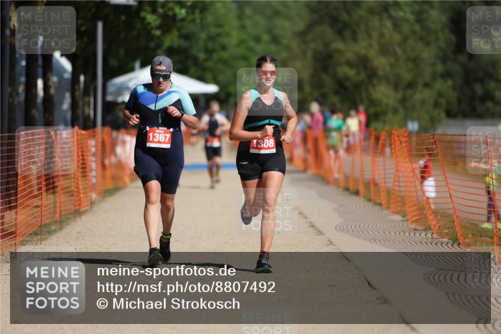 07.09.2025 - 19. Norderstedt Triathlon Michael Strokosch http://msf.ph/oto/8807492 07.09.2025 12:13:05 Laufen 861, 1308, 1367 meine-sportfotos.de