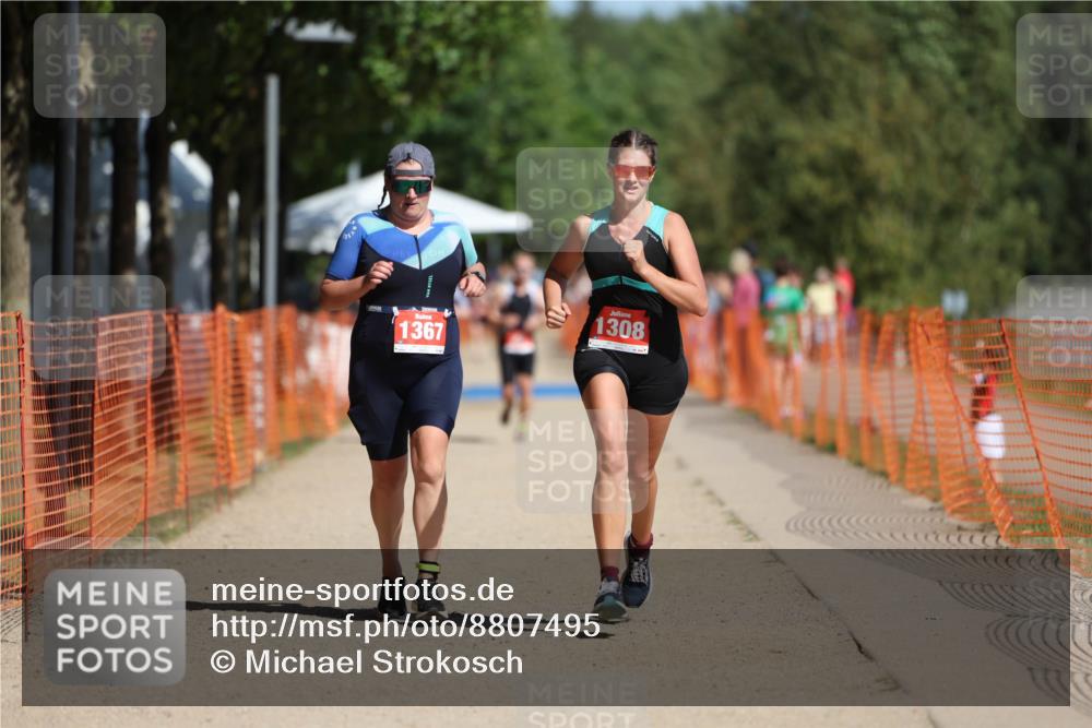 07.09.2025 - 19. Norderstedt Triathlon Michael Strokosch http://msf.ph/oto/8807495 07.09.2025 12:13:05 Laufen 861, 1308, 1367 meine-sportfotos.de