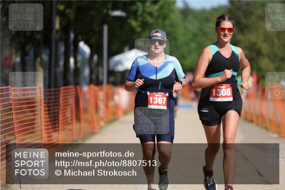 07.09.2025 - 19. Norderstedt Triathlon Michael Strokosch http://msf.ph/oto/8807513 07.09.2025 12:13:07 Laufen 1308, 1367 meine-sportfotos.de