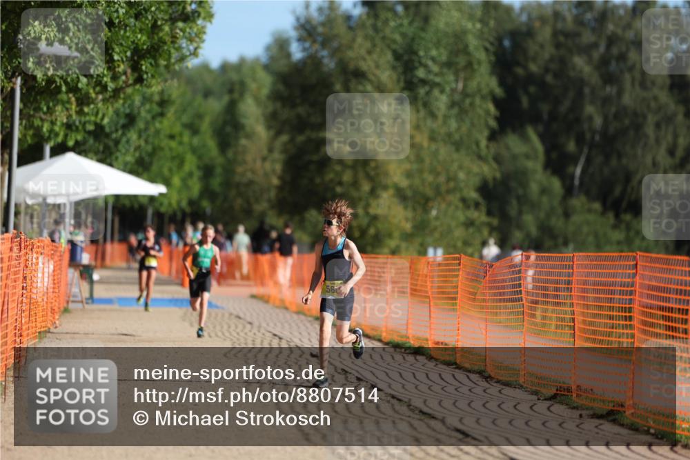 07.09.2025 - 19. Norderstedt Triathlon Michael Strokosch http://msf.ph/oto/8807514 07.09.2025 09:48:57 Laufen 560 meine-sportfotos.de