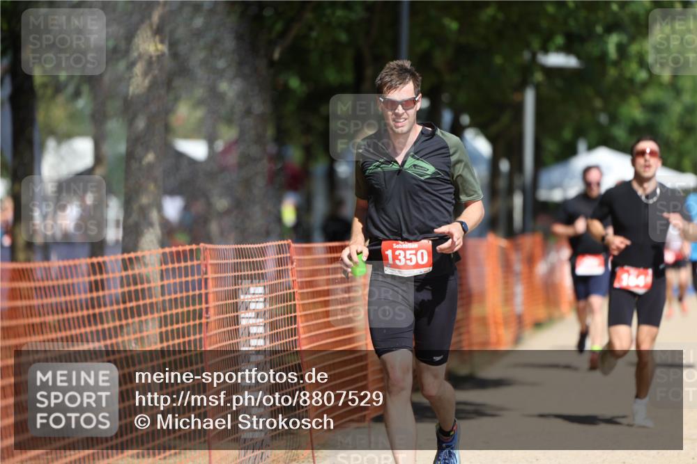 07.09.2025 - 19. Norderstedt Triathlon Michael Strokosch http://msf.ph/oto/8807529 07.09.2025 12:41:33 Laufen 164, 287, 823, 846, 1350 meine-sportfotos.de