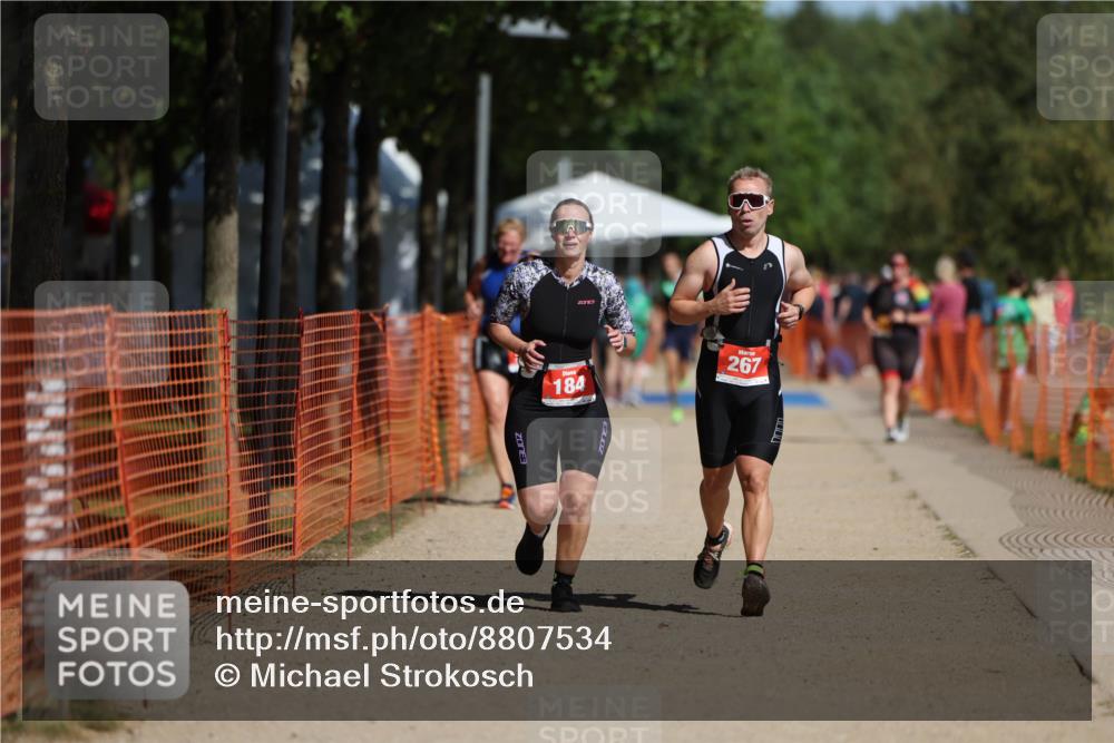 07.09.2025 - 19. Norderstedt Triathlon Michael Strokosch http://msf.ph/oto/8807534 07.09.2025 12:13:15 Laufen 184, 229, 267 meine-sportfotos.de