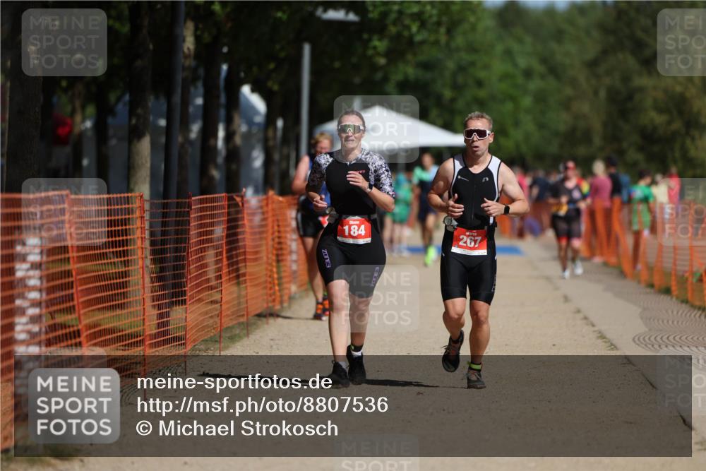 07.09.2025 - 19. Norderstedt Triathlon Michael Strokosch http://msf.ph/oto/8807536 07.09.2025 12:13:15 Laufen 184, 229, 267 meine-sportfotos.de