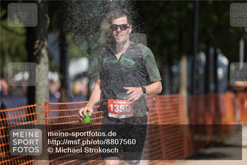 07.09.2025 - 19. Norderstedt Triathlon Michael Strokosch http://msf.ph/oto/8807560 07.09.2025 12:41:35 Laufen 164, 287, 823, 846, 1350 meine-sportfotos.de
