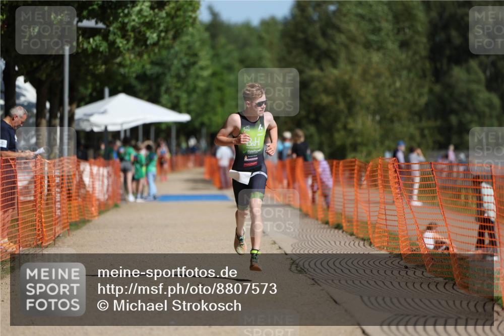 07.09.2025 - 19. Norderstedt Triathlon Michael Strokosch http://msf.ph/oto/8807573 07.09.2025 11:30:51 Laufen 1180, 1188 meine-sportfotos.de