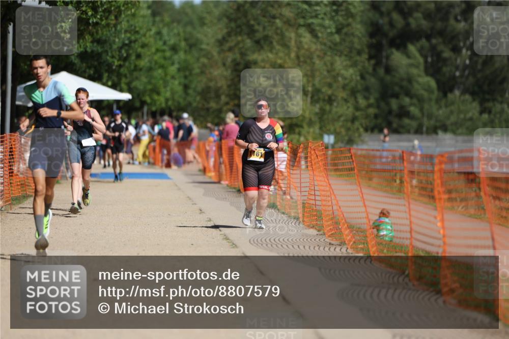 07.09.2025 - 19. Norderstedt Triathlon Michael Strokosch http://msf.ph/oto/8807579 07.09.2025 12:13:25 Laufen 229, 765, 1182, 1190 meine-sportfotos.de