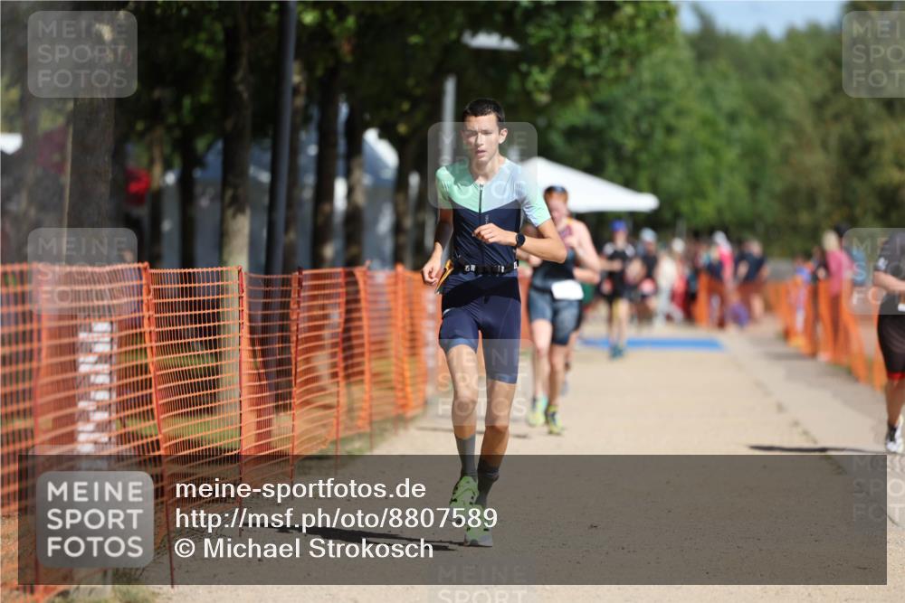 07.09.2025 - 19. Norderstedt Triathlon Michael Strokosch http://msf.ph/oto/8807589 07.09.2025 12:13:26 Laufen 229, 765, 1182, 1190 meine-sportfotos.de