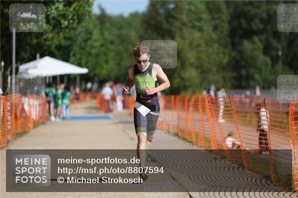 07.09.2025 - 19. Norderstedt Triathlon Michael Strokosch http://msf.ph/oto/8807594 07.09.2025 11:30:53 Laufen 1180, 1188 meine-sportfotos.de