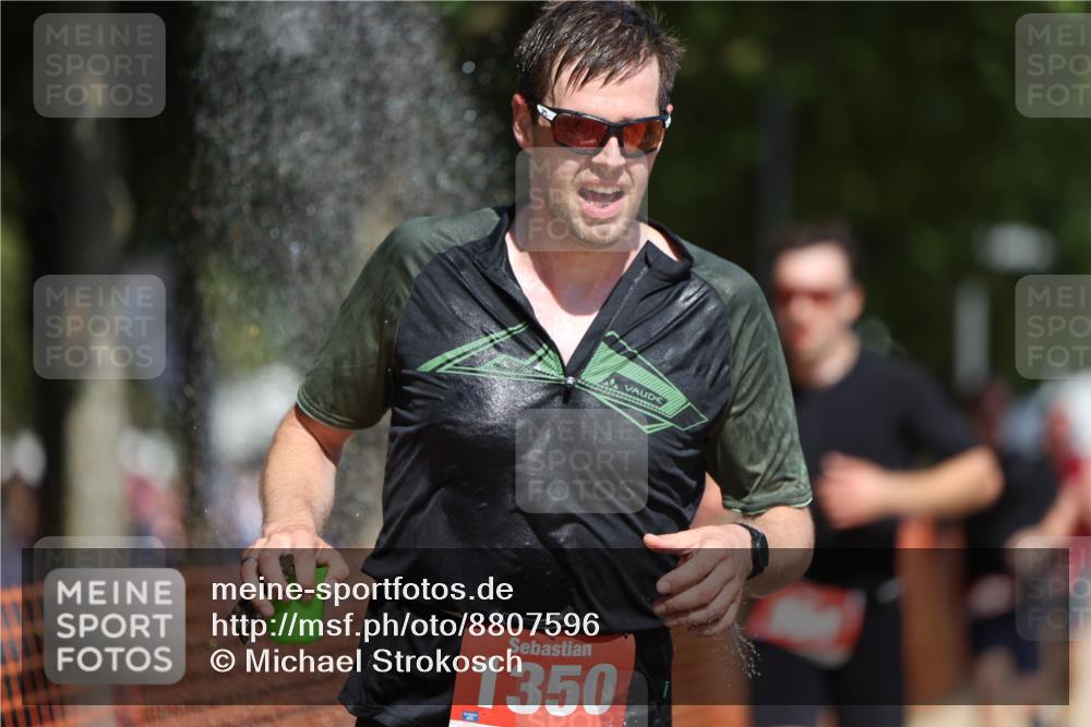 07.09.2025 - 19. Norderstedt Triathlon Michael Strokosch http://msf.ph/oto/8807596 07.09.2025 12:41:36 Laufen 164, 287, 823, 846, 1350 meine-sportfotos.de