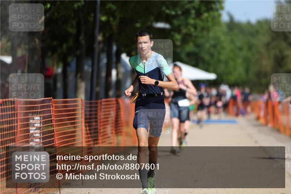 07.09.2025 - 19. Norderstedt Triathlon Michael Strokosch http://msf.ph/oto/8807601 07.09.2025 12:13:27 Laufen 229, 765, 1161, 1182, 1190 meine-sportfotos.de