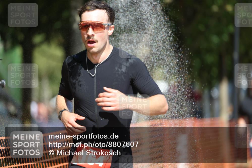 07.09.2025 - 19. Norderstedt Triathlon Michael Strokosch http://msf.ph/oto/8807607 07.09.2025 12:41:37 Laufen 164, 287, 823, 846, 1350 meine-sportfotos.de