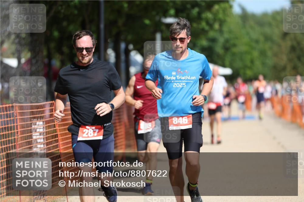 07.09.2025 - 19. Norderstedt Triathlon Michael Strokosch http://msf.ph/oto/8807622 07.09.2025 12:41:38 Laufen 164, 287, 823, 846, 1350 meine-sportfotos.de