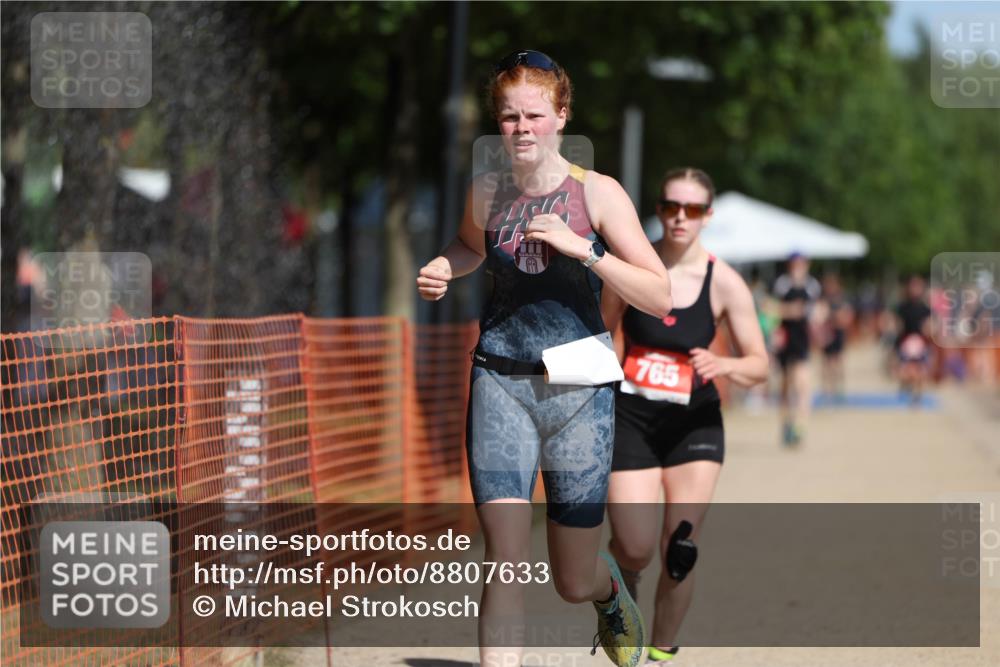 07.09.2025 - 19. Norderstedt Triathlon Michael Strokosch http://msf.ph/oto/8807633 07.09.2025 12:13:32 Laufen 765, 1161, 1182, 1190 meine-sportfotos.de