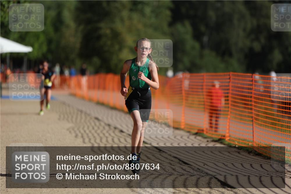 07.09.2025 - 19. Norderstedt Triathlon Michael Strokosch http://msf.ph/oto/8807634 07.09.2025 09:49:05 Laufen 560, 581 meine-sportfotos.de