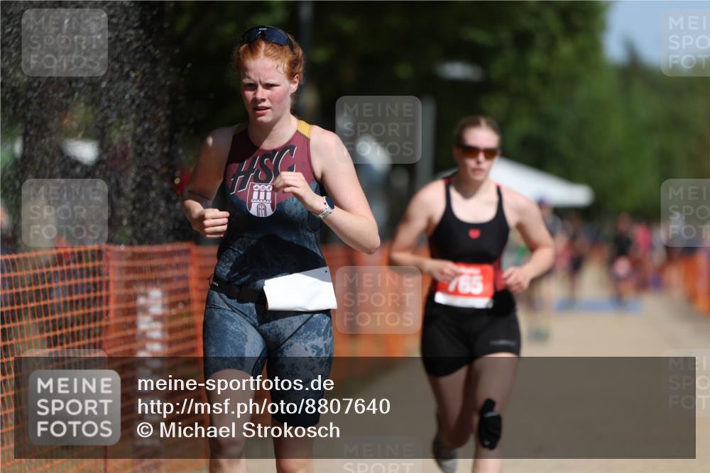 07.09.2025 - 19. Norderstedt Triathlon Michael Strokosch http://msf.ph/oto/8807640 07.09.2025 12:13:32 Laufen 765, 1161, 1182, 1190 meine-sportfotos.de