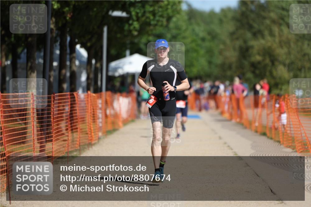 07.09.2025 - 19. Norderstedt Triathlon Michael Strokosch http://msf.ph/oto/8807674 07.09.2025 12:13:41 Laufen 306 meine-sportfotos.de