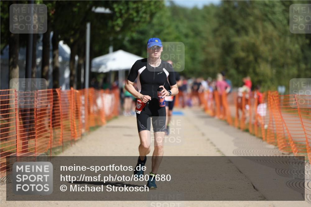 07.09.2025 - 19. Norderstedt Triathlon Michael Strokosch http://msf.ph/oto/8807680 07.09.2025 12:13:41 Laufen 306 meine-sportfotos.de