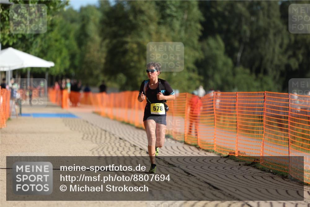 07.09.2025 - 19. Norderstedt Triathlon Michael Strokosch http://msf.ph/oto/8807694 07.09.2025 09:49:11 Laufen 578, 581 meine-sportfotos.de