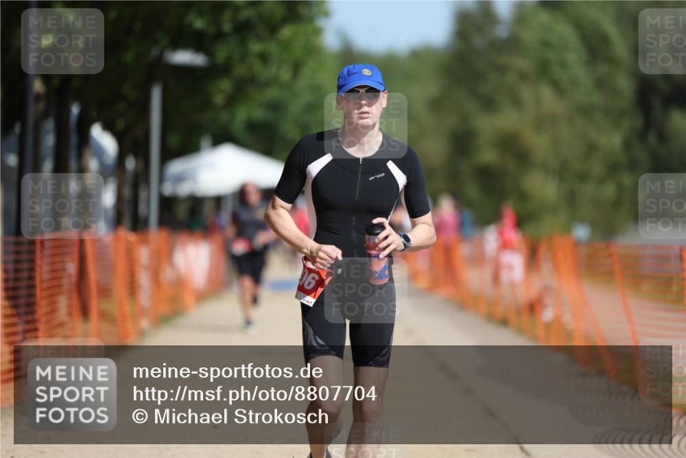 07.09.2025 - 19. Norderstedt Triathlon Michael Strokosch http://msf.ph/oto/8807704 07.09.2025 12:13:43 Laufen 287, 306 meine-sportfotos.de
