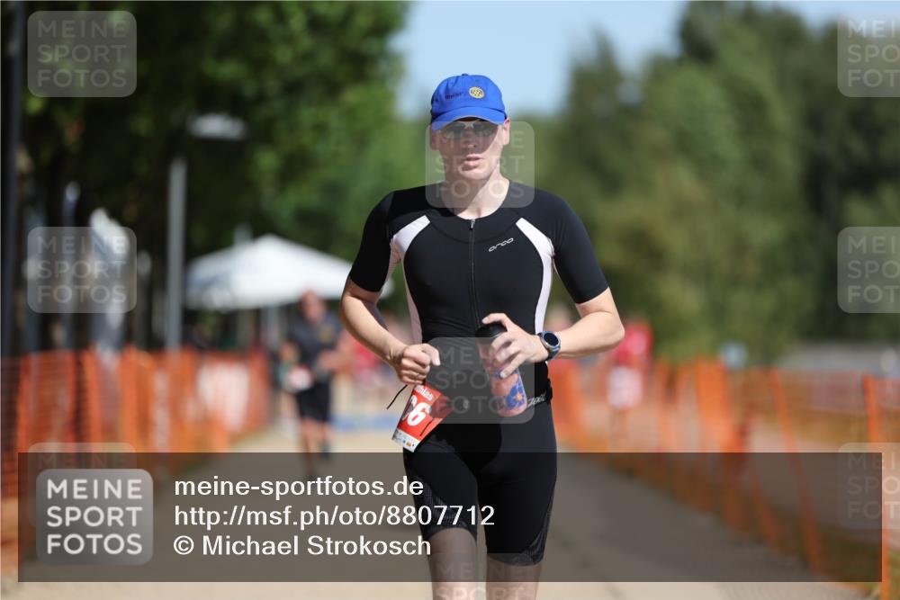07.09.2025 - 19. Norderstedt Triathlon Michael Strokosch http://msf.ph/oto/8807712 07.09.2025 12:13:44 Laufen 287, 306 meine-sportfotos.de