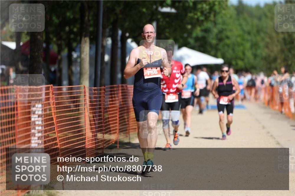 07.09.2025 - 19. Norderstedt Triathlon Michael Strokosch http://msf.ph/oto/8807738 07.09.2025 12:41:54 Laufen 756, 800, 1243, 1327 meine-sportfotos.de