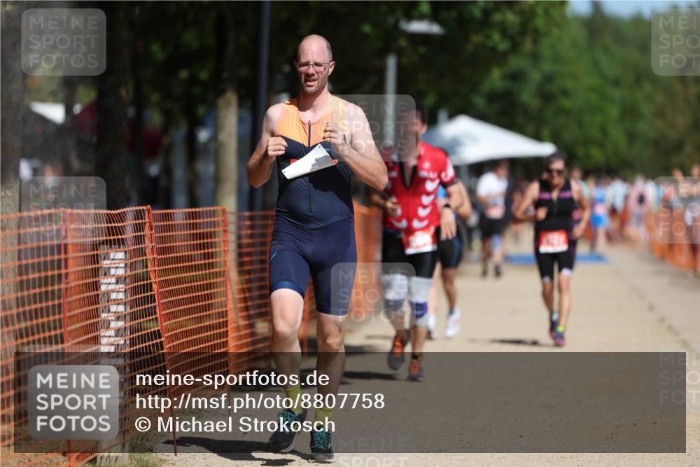 07.09.2025 - 19. Norderstedt Triathlon Michael Strokosch http://msf.ph/oto/8807758 07.09.2025 12:41:55 Laufen 756, 800, 1243, 1327 meine-sportfotos.de