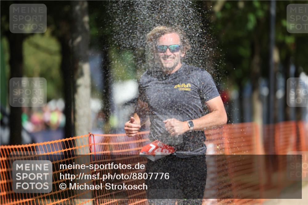 07.09.2025 - 19. Norderstedt Triathlon Michael Strokosch http://msf.ph/oto/8807776 07.09.2025 12:13:53 Laufen 287, 748 meine-sportfotos.de