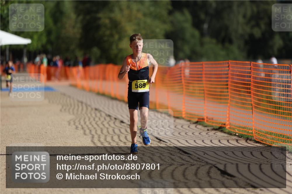 07.09.2025 - 19. Norderstedt Triathlon Michael Strokosch http://msf.ph/oto/8807801 07.09.2025 09:49:39 Laufen 589 meine-sportfotos.de
