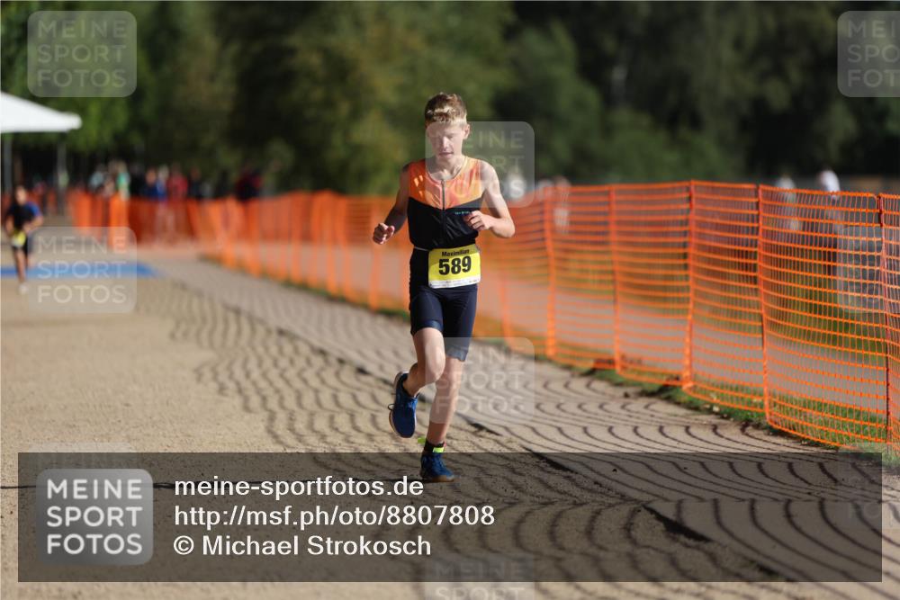 07.09.2025 - 19. Norderstedt Triathlon Michael Strokosch http://msf.ph/oto/8807808 07.09.2025 09:49:39 Laufen 589 meine-sportfotos.de