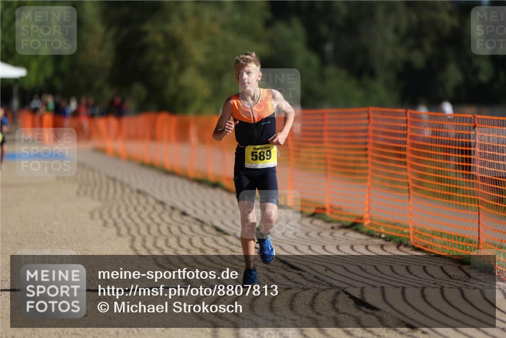07.09.2025 - 19. Norderstedt Triathlon Michael Strokosch http://msf.ph/oto/8807813 07.09.2025 09:49:40 Laufen 589 meine-sportfotos.de