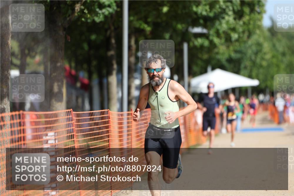 07.09.2025 - 19. Norderstedt Triathlon Michael Strokosch http://msf.ph/oto/8807824 07.09.2025 11:31:19 Laufen 196, 1171, 1198 meine-sportfotos.de
