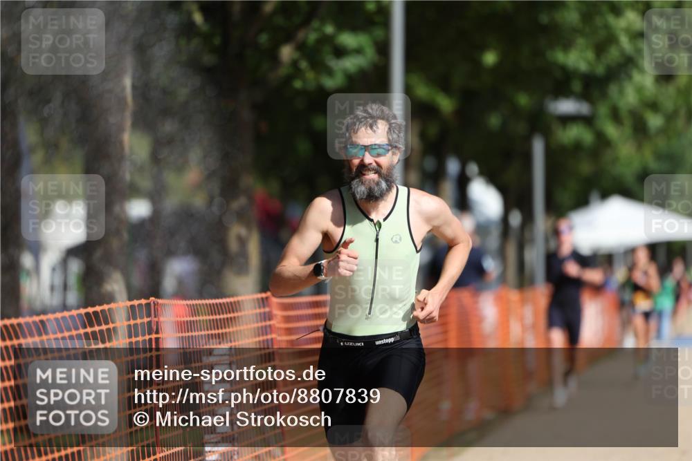 07.09.2025 - 19. Norderstedt Triathlon Michael Strokosch http://msf.ph/oto/8807839 07.09.2025 11:31:20 Laufen 196, 1160, 1198 meine-sportfotos.de