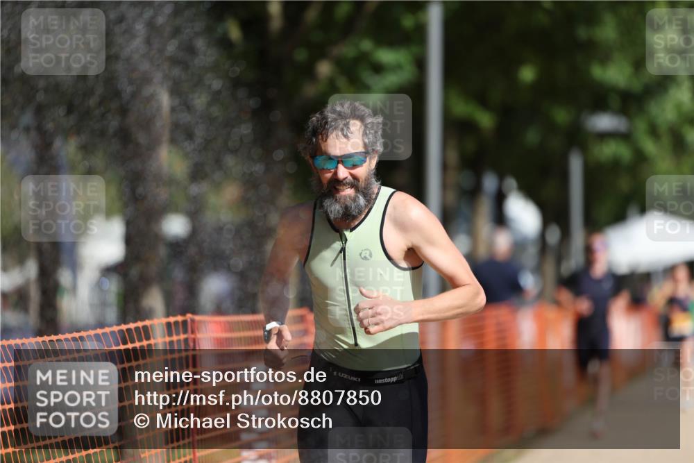 07.09.2025 - 19. Norderstedt Triathlon Michael Strokosch http://msf.ph/oto/8807850 07.09.2025 11:31:20 Laufen 196, 1160, 1198 meine-sportfotos.de