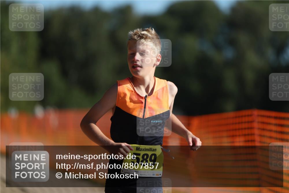 07.09.2025 - 19. Norderstedt Triathlon Michael Strokosch http://msf.ph/oto/8807857 07.09.2025 09:49:42 Laufen 589 meine-sportfotos.de