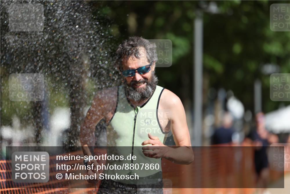 07.09.2025 - 19. Norderstedt Triathlon Michael Strokosch http://msf.ph/oto/8807860 07.09.2025 11:31:20 Laufen 196, 1160, 1198 meine-sportfotos.de