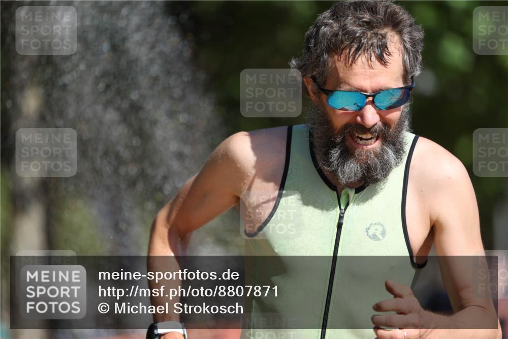 07.09.2025 - 19. Norderstedt Triathlon Michael Strokosch http://msf.ph/oto/8807871 07.09.2025 11:31:21 Laufen 196, 1160, 1198 meine-sportfotos.de