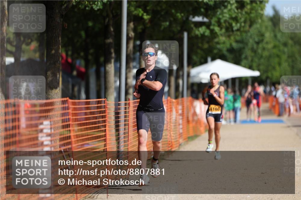 07.09.2025 - 19. Norderstedt Triathlon Michael Strokosch http://msf.ph/oto/8807881 07.09.2025 11:31:23 Laufen 196, 1160, 1198 meine-sportfotos.de