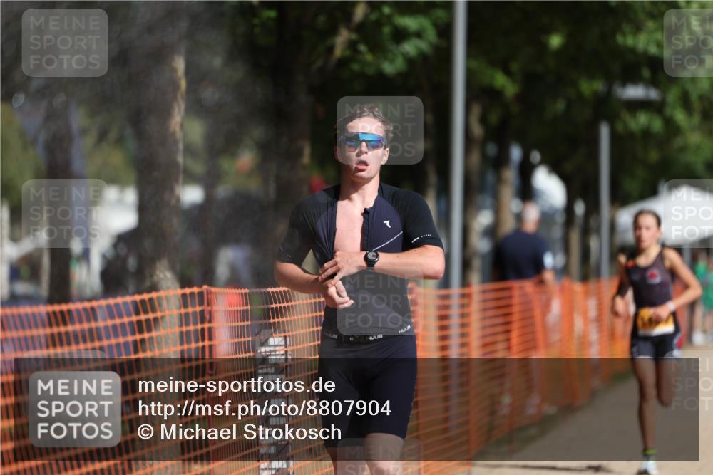07.09.2025 - 19. Norderstedt Triathlon Michael Strokosch http://msf.ph/oto/8807904 07.09.2025 11:31:24 Laufen 196, 1160, 1198 meine-sportfotos.de